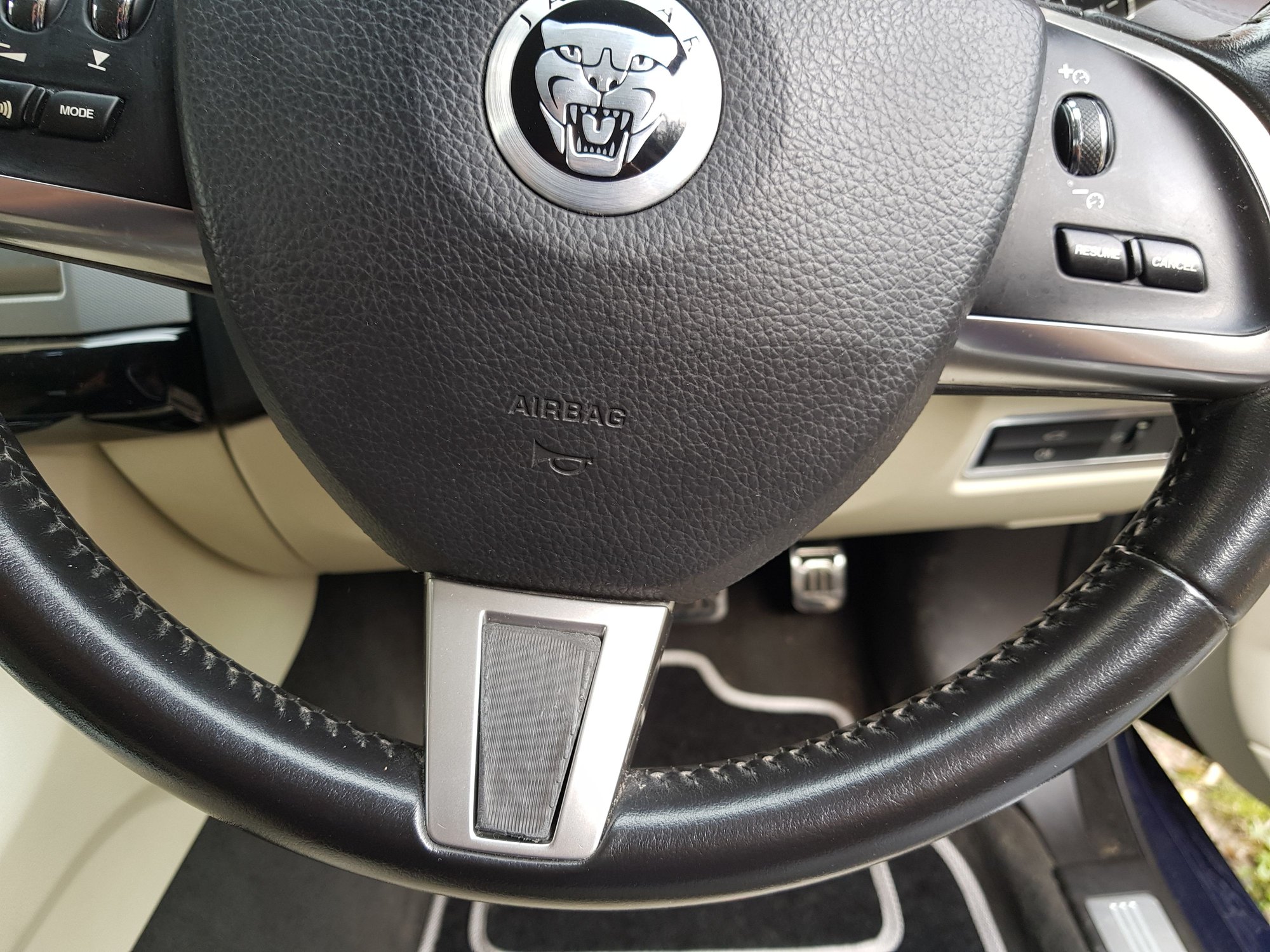 jaguar xf steering wheel