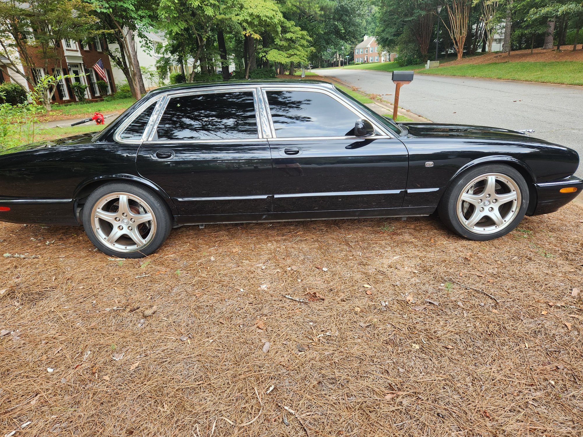 2003 Jaguar XJR - 2003 XJR for Sale - Used - VIN SAJDA15B23MF56620 - 155,650 Miles - 8 cyl - 2WD - Automatic - Sedan - Black - Lawrencevile, GA 30043, United States
