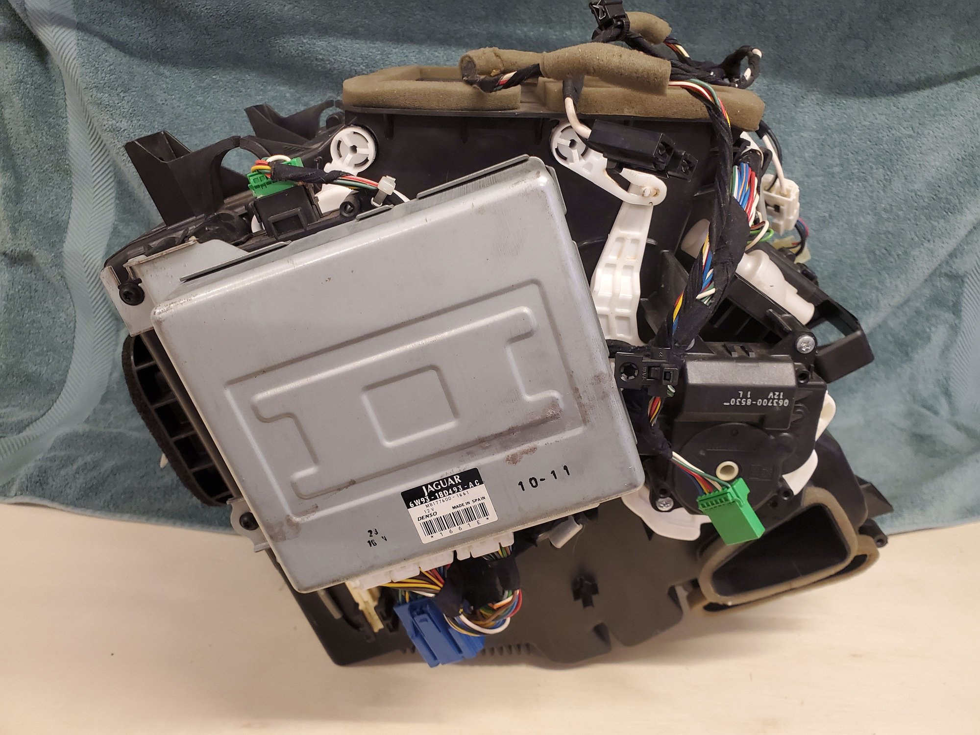 Miscellaneous - Complete NEW (never installed) HVAC Air distribution system for X350-X358 XJ-8 - New - 2003 to 2009 Jaguar XJ8 - Pleasantville, NY 10570, United States
