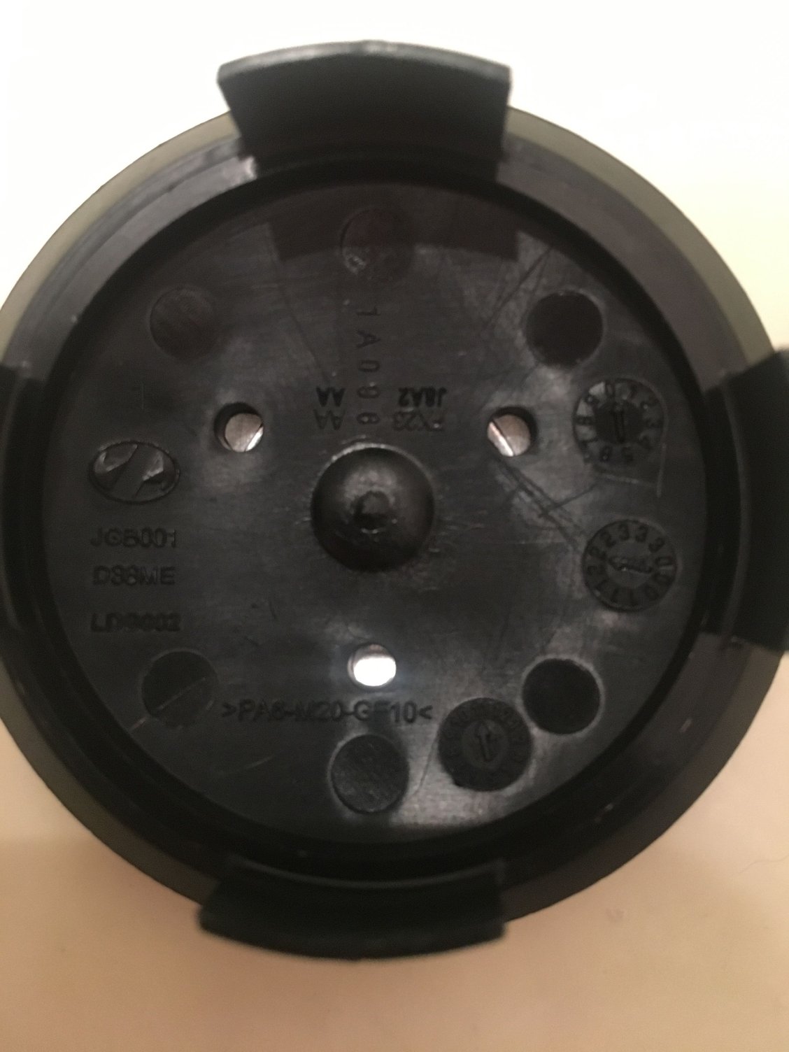 Exterior Body Parts - (4) OEM Jaguar Red Center caps - Used - 2006 to 2019 Jaguar All Models - Delray Beach, FL 33435, United States