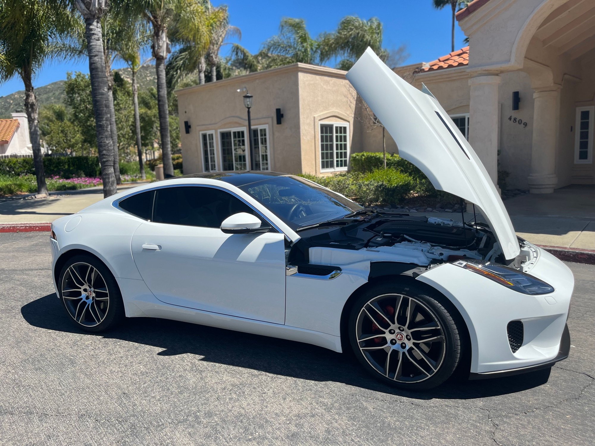 2020 Jaguar F-Type - 2020 F-Type P300 Coupe - Used - VIN SAJDD1GX3LCK68530 - 13,481 Miles - 4 cyl - 2WD - Automatic - Coupe - White - Fallbrook, CA 92028, United States