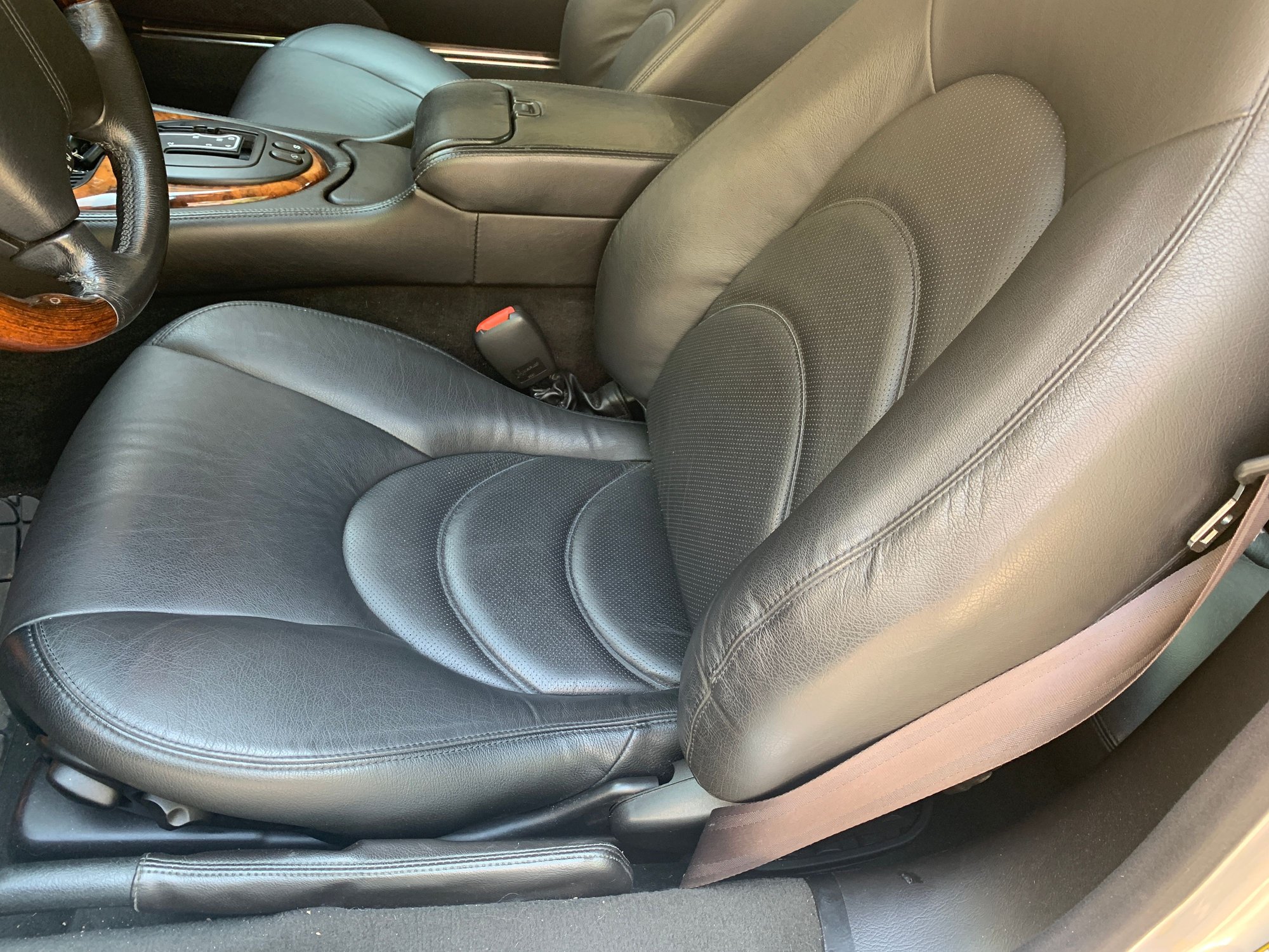 2002 Jaguar XKR - 2002 Jaguar XKR Coupe - Used - VIN SAJDA41B12PA25817 - 76,350 Miles - 8 cyl - 2WD - Automatic - Coupe - Silver - Raleigh, NC 27613, United States