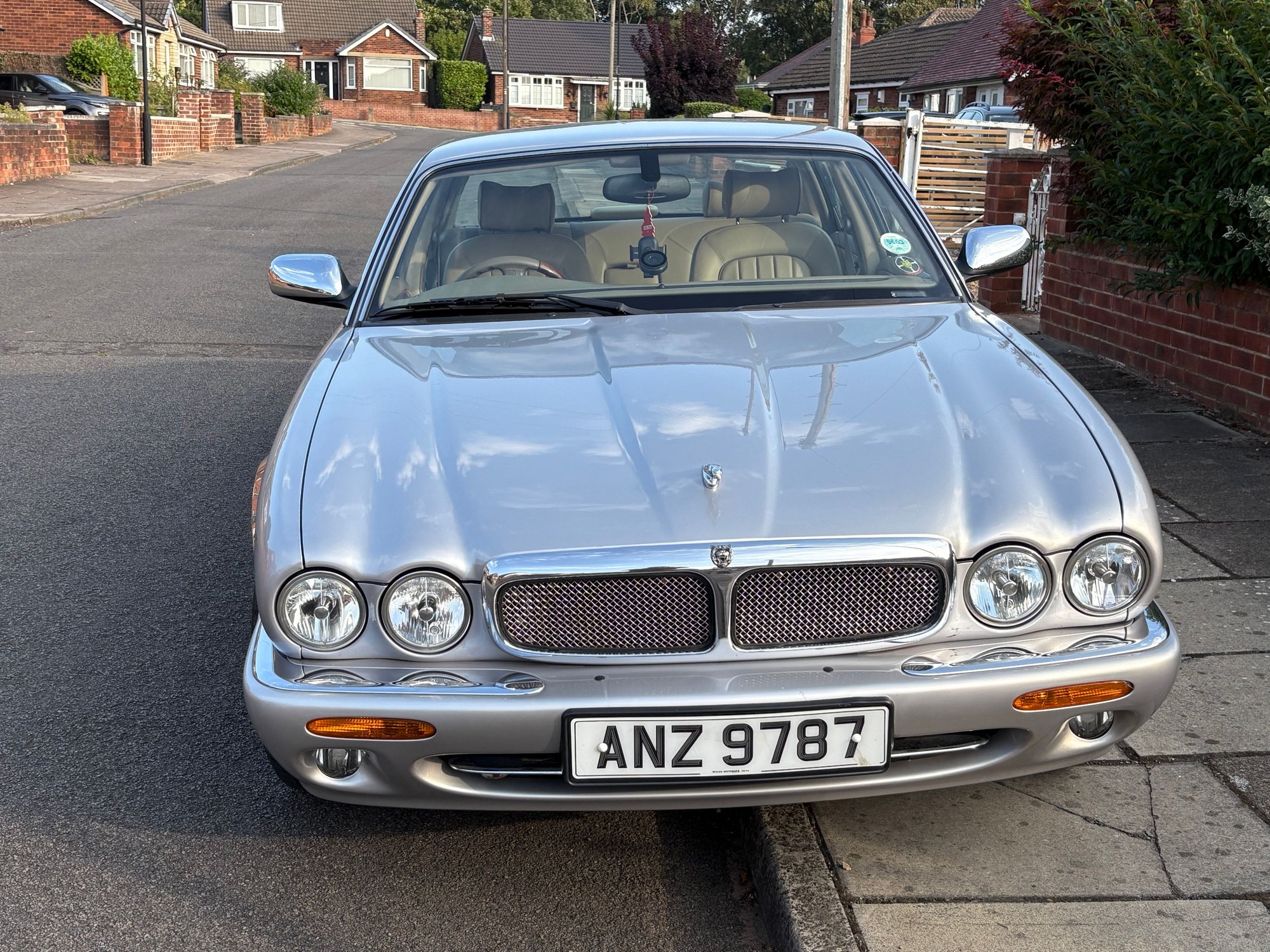 Imagine this with angel eye lights 