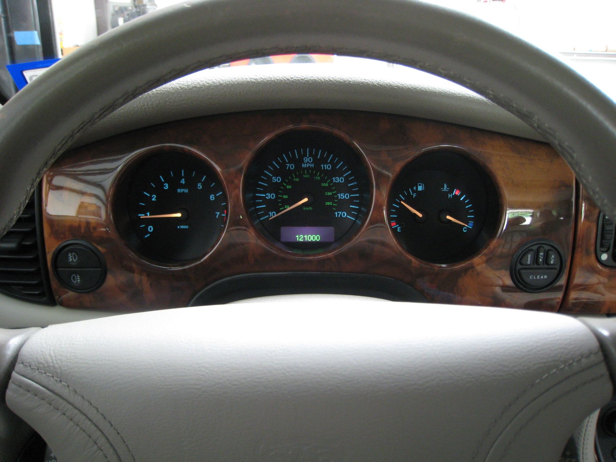 2000 Jaguar XJ8 - 2000 Jaguar XJ8 up for adoption - Used - VIN SAJDA14C5YLF08214 - 121,000 Miles - 8 cyl - 2WD - Automatic - Sedan - White - Fort Worth, TX 76112, United States