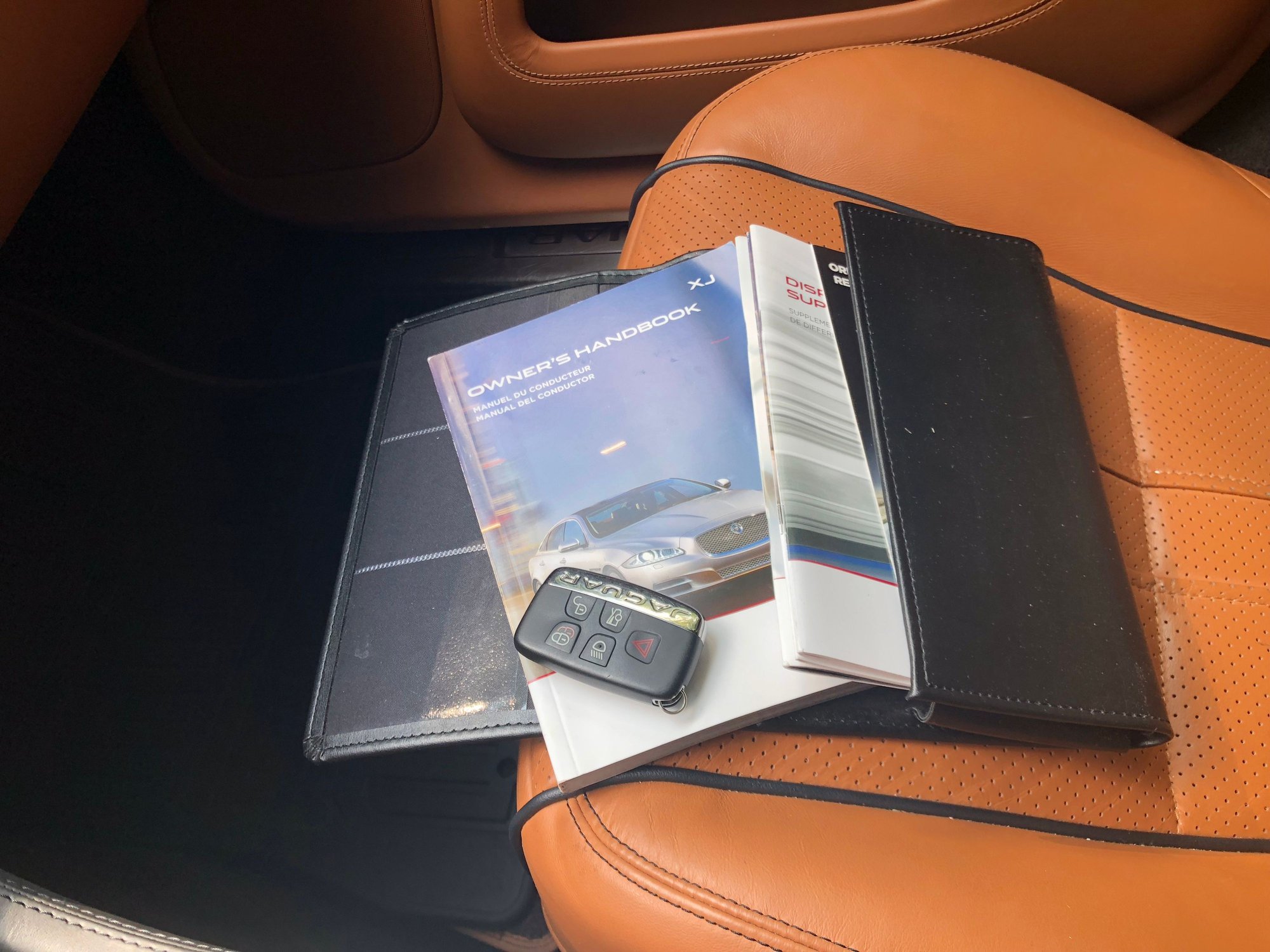 2014 Jaguar XJ - ***2014 Jaguar XJ-L Portfolio AWD *** - Used - VIN SAJWJ2GD0E8V71736 - 80,000 Miles - 6 cyl - AWD - Automatic - Sedan - Gray - Woodhaven, NY 11421, United States