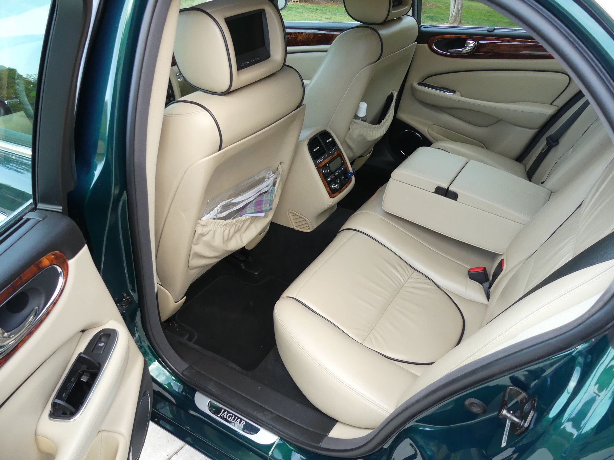 2007 Jaguar XJR - Gorgeous 2007 XJR - Used - VIN SAJWA73C57TH16220 - 8 cyl - 2WD - Automatic - Sedan - Other - Pilot Mt, NC 27045, United States