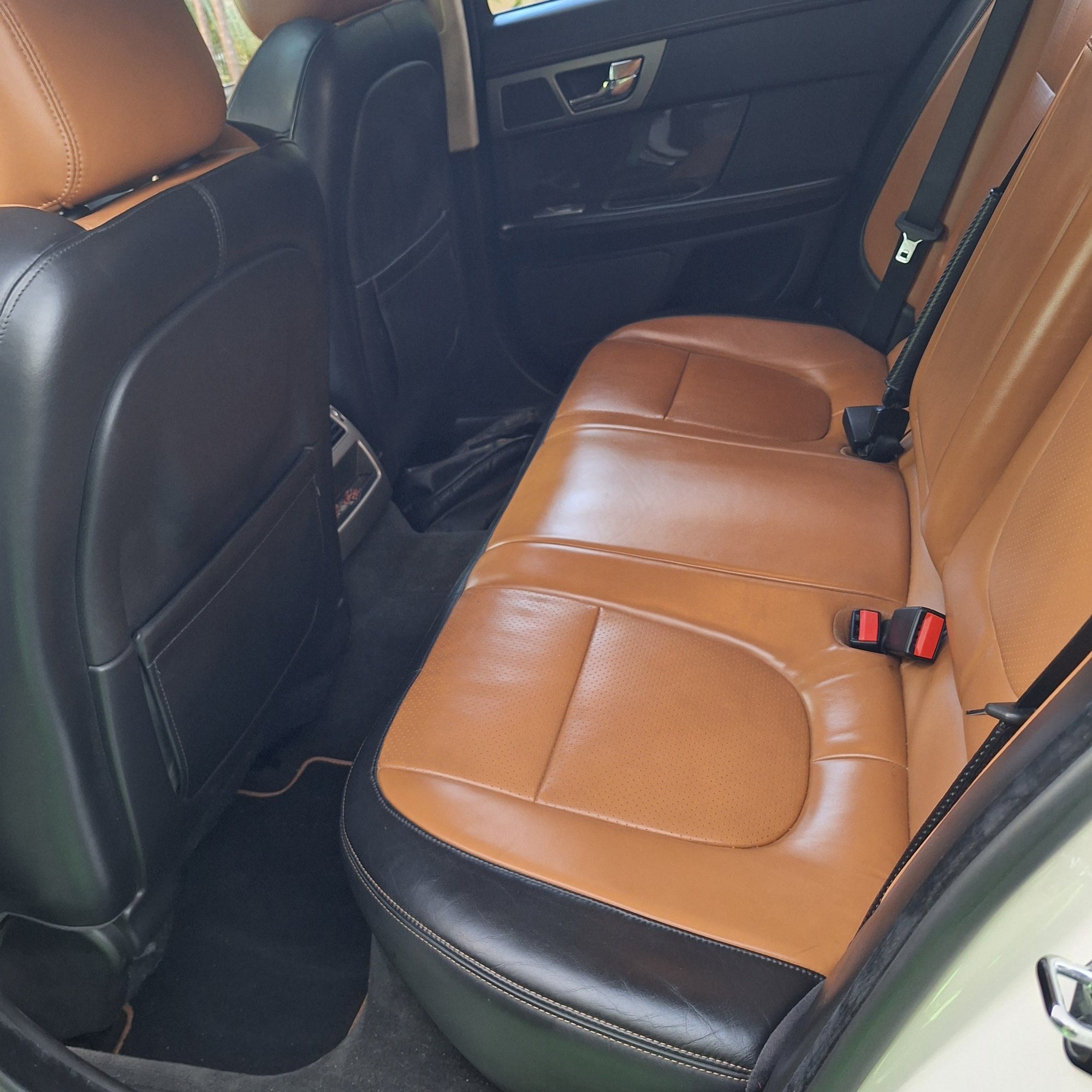 2010 Jaguar XFR - Jaguar xfr supercharged - Used - VIN SAJXAOJC6MR50962 - 96,000 Miles - 8 cyl - 2WD - Automatic - Sedan - White - Fort Lauderdale, FL 33304, United States