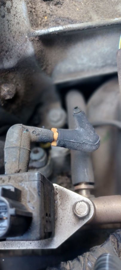 Fuel Injection Pressure Sensor vacuum connector