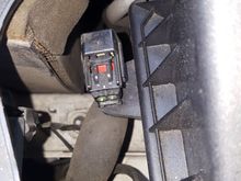 This is attached to the air filter box on the 4.2 V8 from my 2009 XF. What is it?