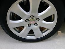 passenger rear wheel/tire