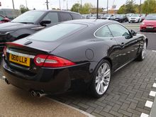 Black really shows off the "Kate Winslet" lines 😊