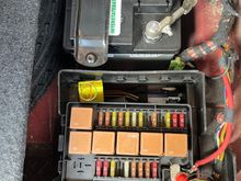 Here's my rear fush and relay box. Which is R 4? 