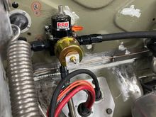 Fuel pressure regulator and pressure sending unit