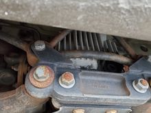 
I don't see any brackets to accommodate the sway bar though