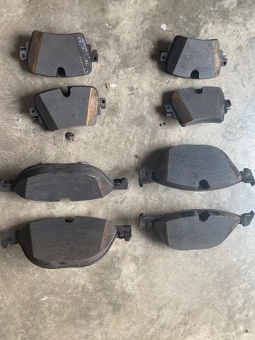 Brakes - 2021 F type R Brake Pads - Used - 2018 to 2021 Jaguar F-Type - Greensburg, PA 15601, United States