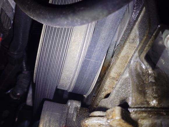 Crankshaft seal leak impact