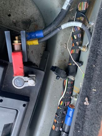 This plug beside the battery, also for spare?