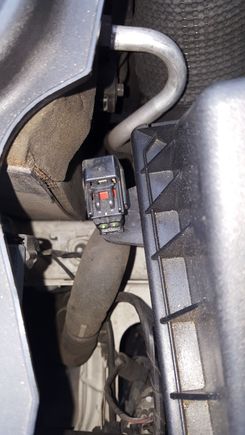 This is attached to the air filter box on the 4.2 V8 from my 2009 XF. What is it?