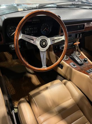 Love steering wheel signed by manufacturer 