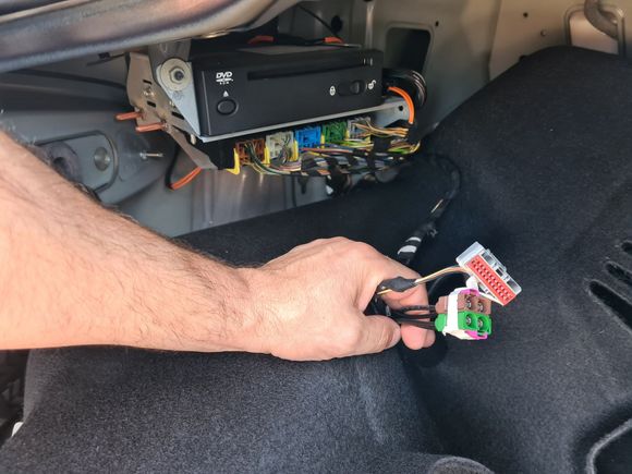 Picture from garage showing spare wiring in boot which they say is for DAB Module
