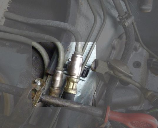 Connectors for feed and return gas lines inside engine compartment