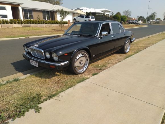 My 1985 XJ6