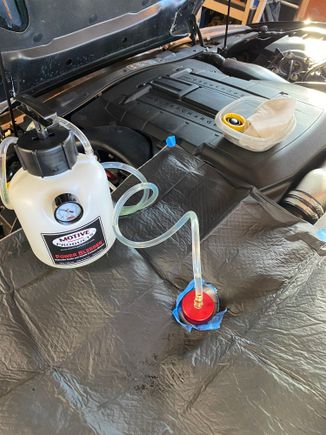 Motive power bleeder connected to the X150 brake reservoir 