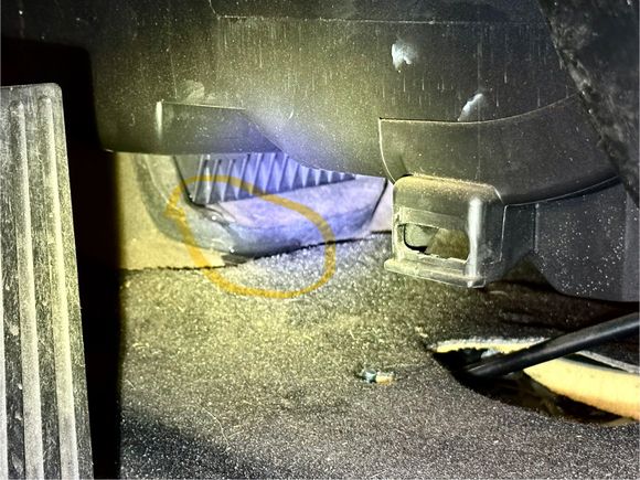 Here's the leak. it leaks on both sides