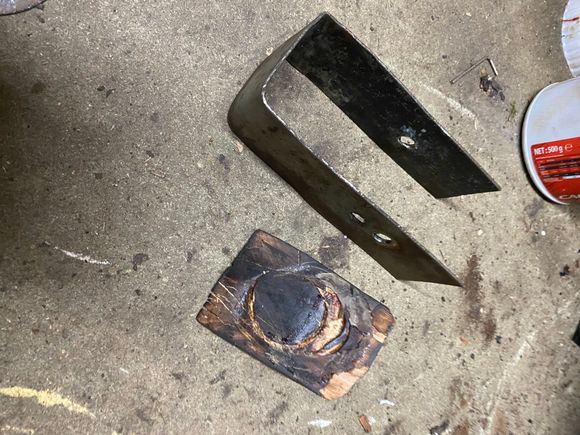 I used the same strap for o/s and n/s with bespoke holes matched to each. 