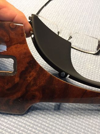 Easily undo screws....