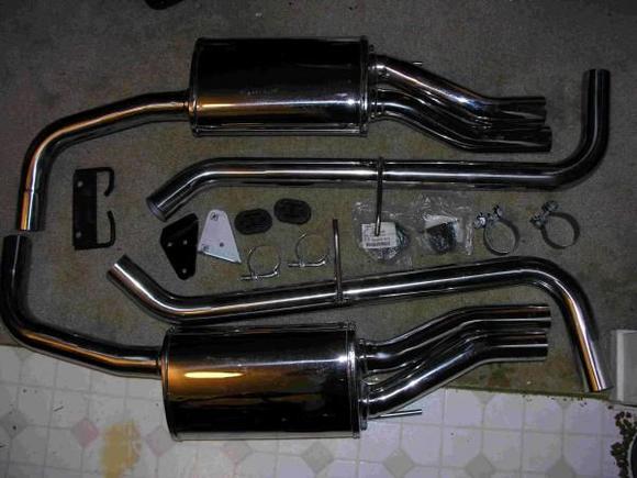 This is what comes with the kit. No Documentation.
Write up in XK8/XKR forum 4-26-09