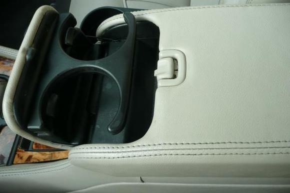 cupholder working