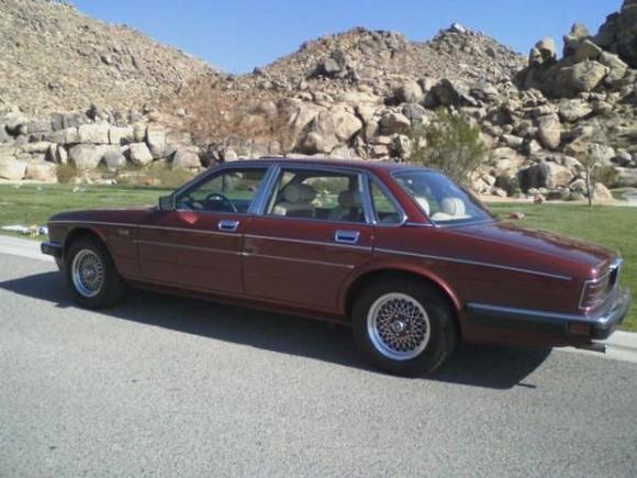 1990 Majestic at Roy Rogers' cemetary-Apple Valley, Ca.