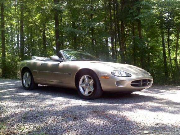 Jag in driveway