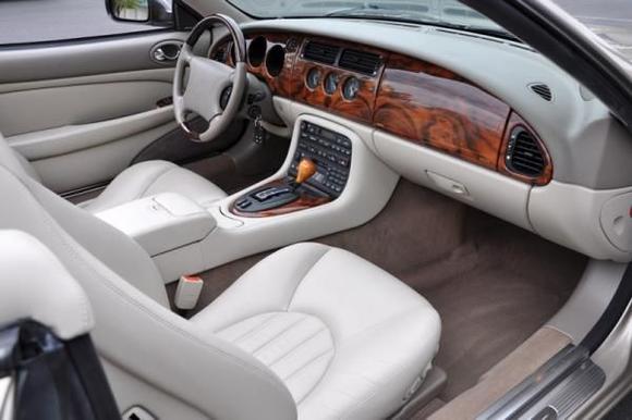 008 InteriorPassSide