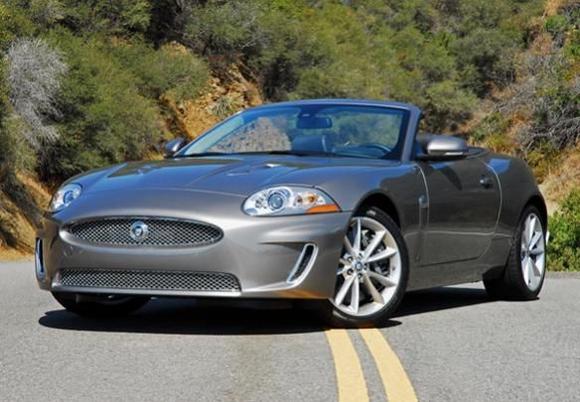 (28) 2010 Jaguar XKR Conv. 5.0 (V8) 510hp. liquid silver