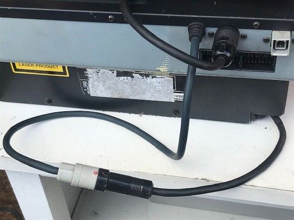 single leads going from amp to nav and from nav to CD -  made no sense to me so I have replugged as shown in the 4th pic