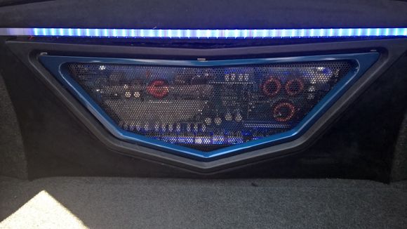 Went a little crazy with the trunk mounted amp. 