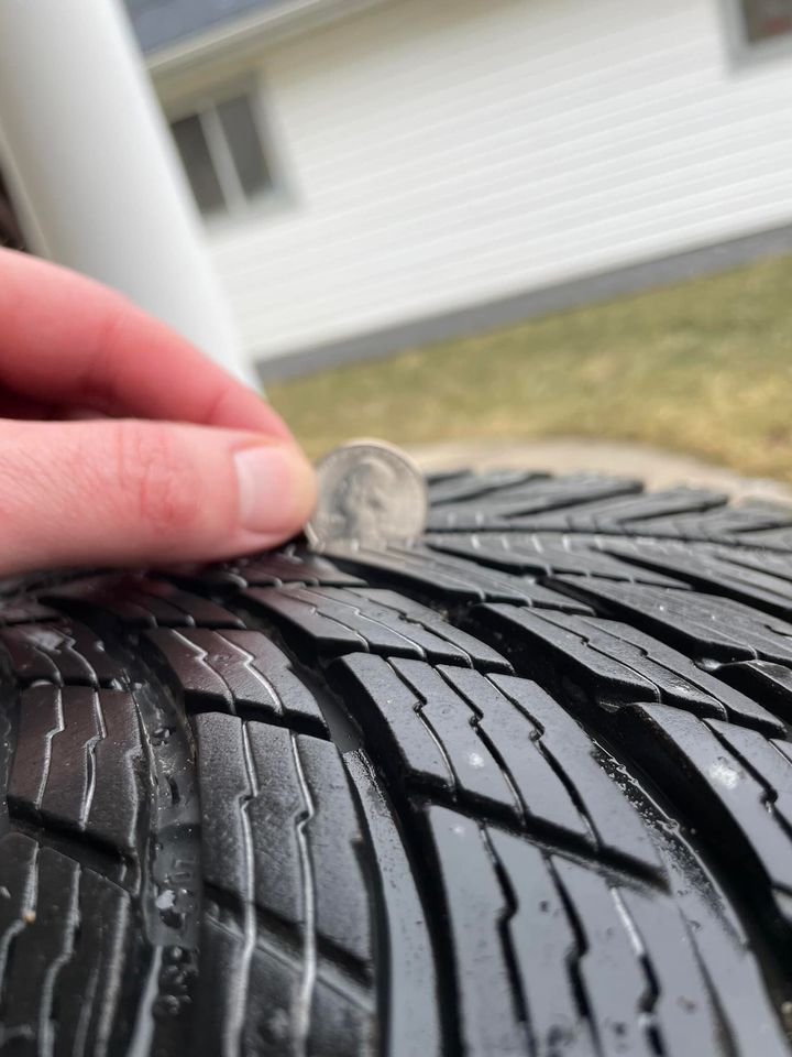 Wheels and Tires/Axles - ​​​​​​​F-Type wheels and snow tires - Used - 2013 to 2020 Jaguar F-Type - Highland, MI 48356, United States