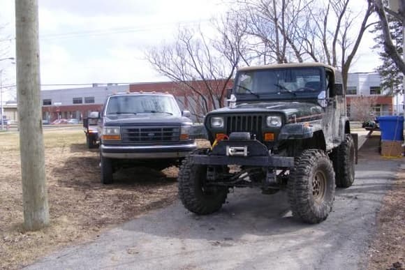 1993 ford f-350 VS 1995 jeep yj

Jeep
-Homemade linx flour mats
-4:10 diffgearing
-Costco 10,000lb winch 
-SOA converted
-2.5inch Rubicon express lift springs
-38.5/11/15 Boggers on American racing rims 
-mono speaker Honda radio 
-home made exhaust
-optima battery