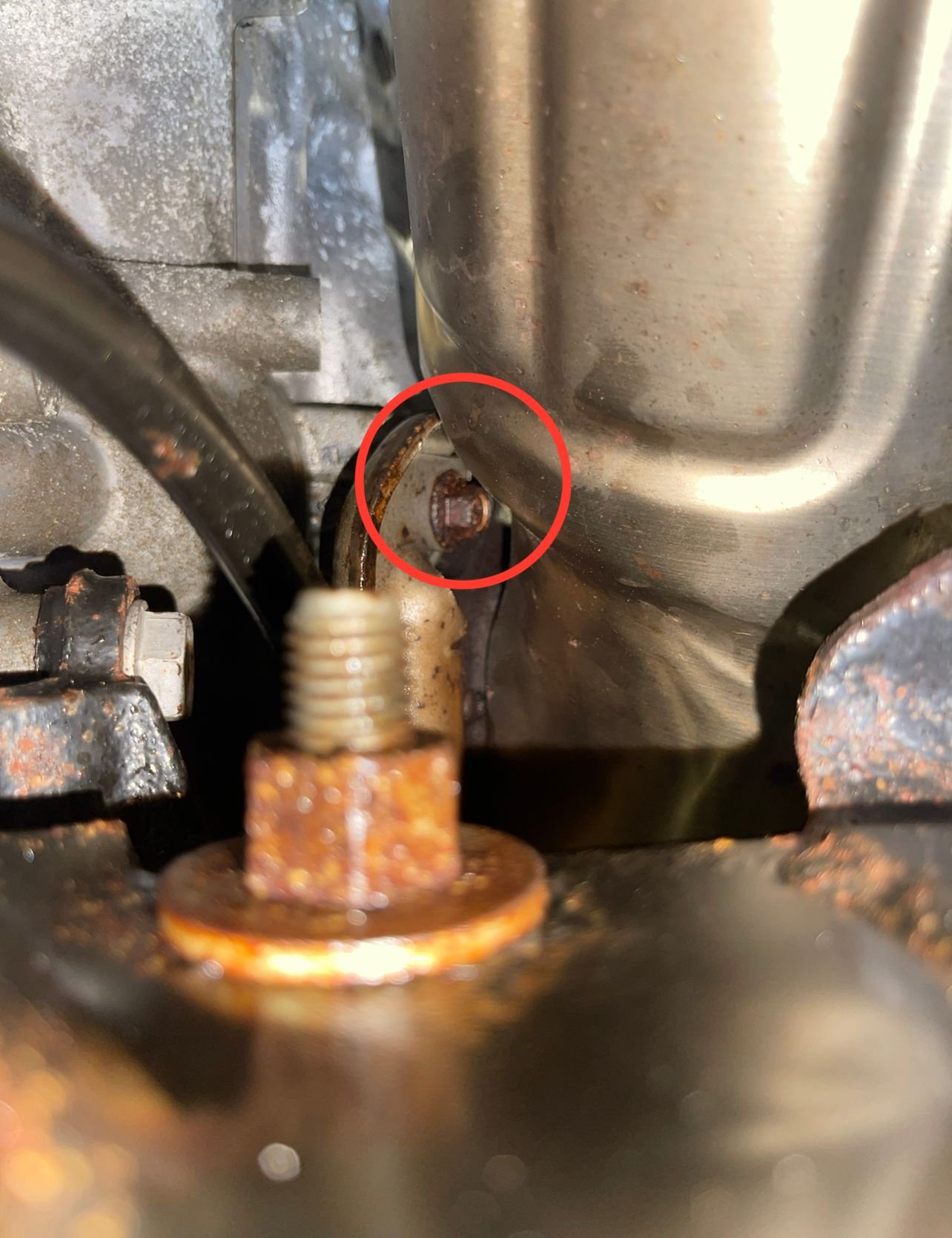 Penstar 3.6 lower exhaust manifold bolt access issue