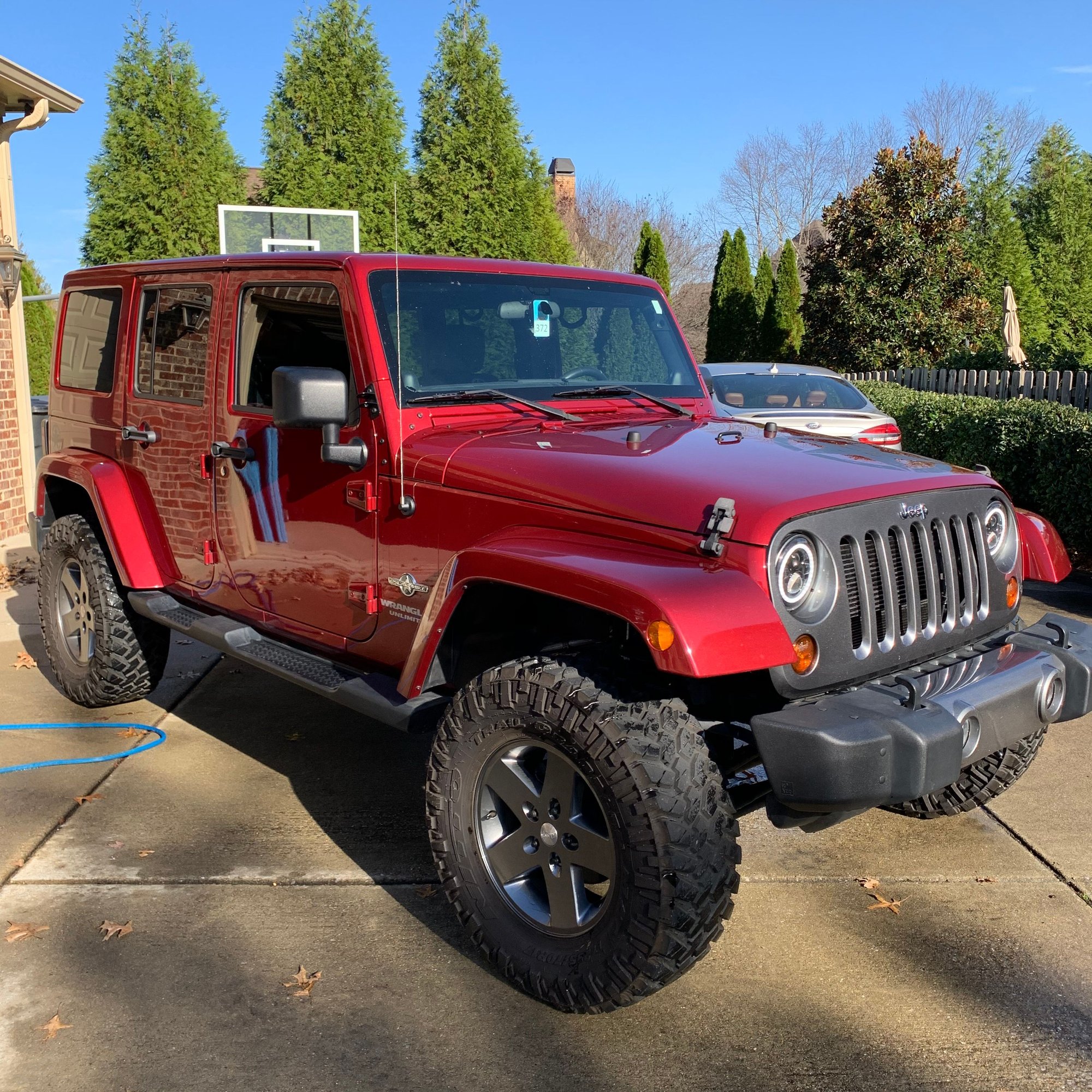 2012 Oscar Mike Jeep Wrangler Unlimited (JKU) The top