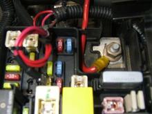 Fusebox wire connections