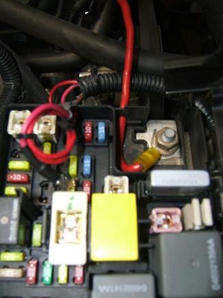 Fusebox wire connections