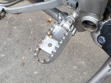 stock pegs that are too small imho
