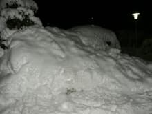 Yes there is a car under that snow!!  The old 4x4 Panda was buried as well but you can still see the back window!