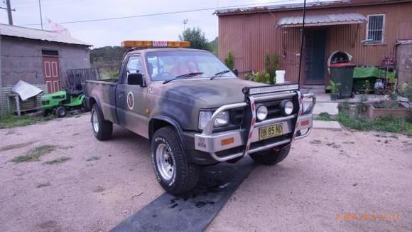 Added Alloy a modified Nissan Navara bulbar and also Alloy Land cruiser rims with 31 x 10.5 R15 tyres