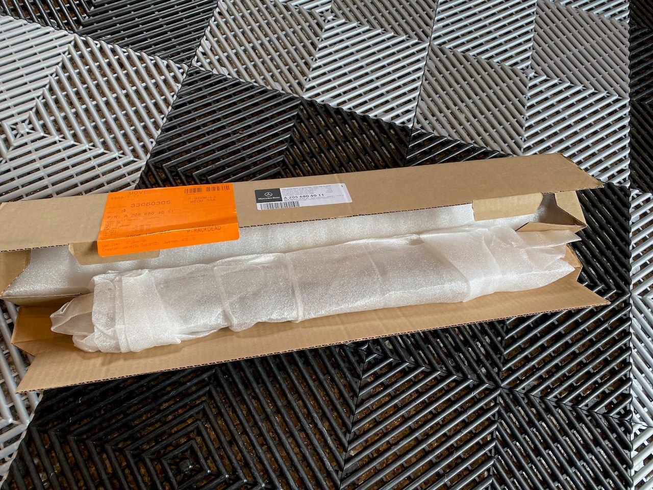 Miscellaneous - Mercedes AMG Door Illuminated Door Sill Panels Front Set Formula 1 A2056804011 - New - Olathe, KS 66062, United States