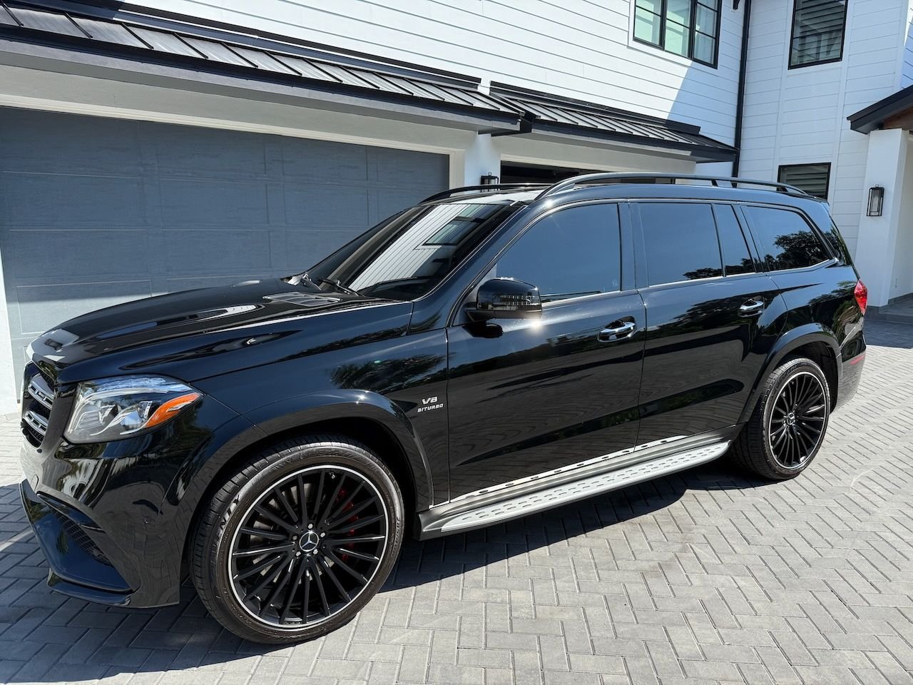 2017 Mercedes-Benz GLS63 AMG - 2017 GLS 63 AMG Well Maintained High-end Spec - Used - VIN 4JGDF7FE5HA956927 - 62,000 Miles - 8 cyl - AWD - Automatic - SUV - Black - Orlando, FL 32806, United States