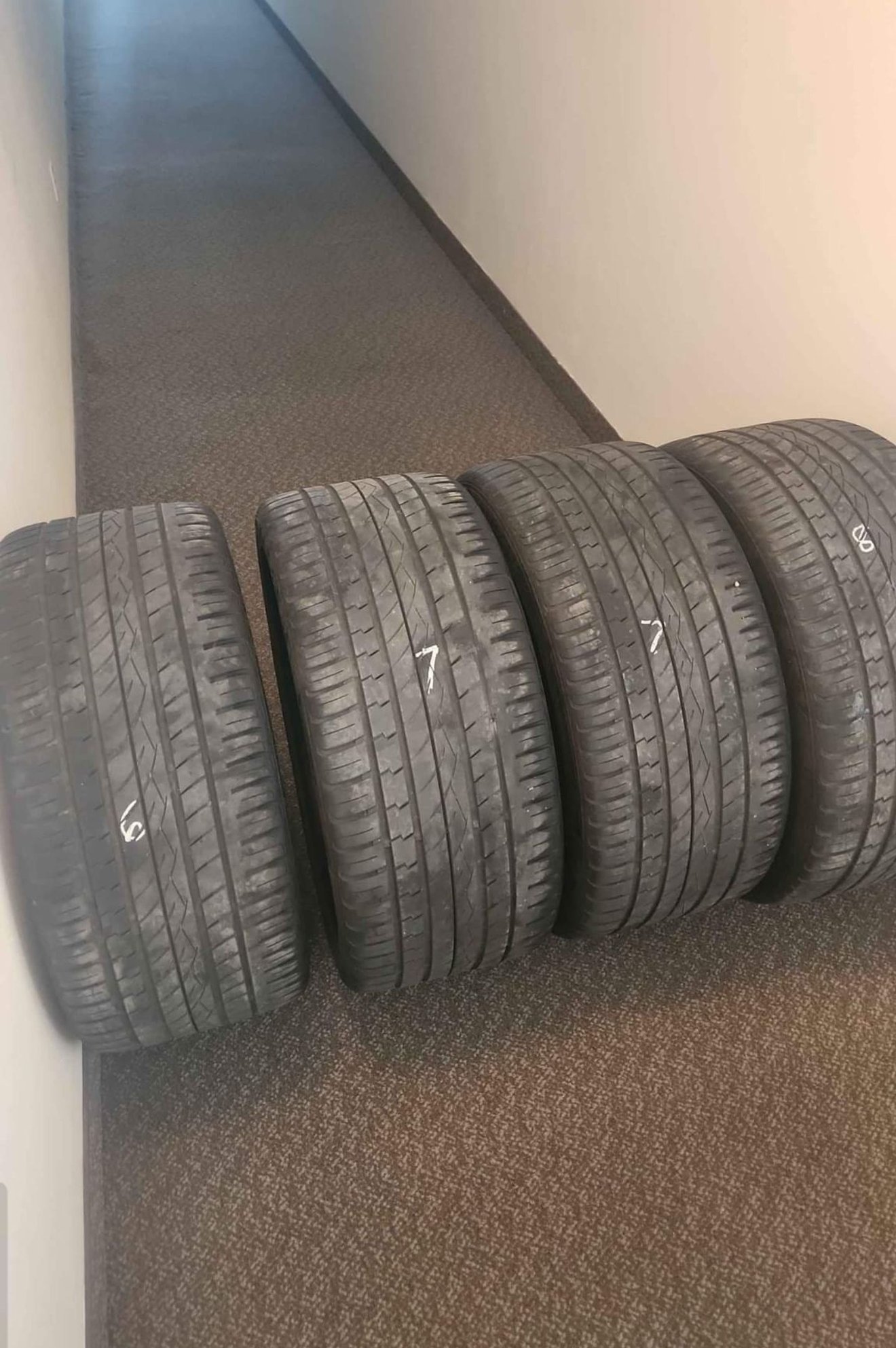 Wheels and Tires/Axles - 295/35 R21 Continental Crosscontact UHP - Used - 2016 to 2017 Mercedes-Benz GLE63 AMG S - Los Angeles, CA 90047, United States